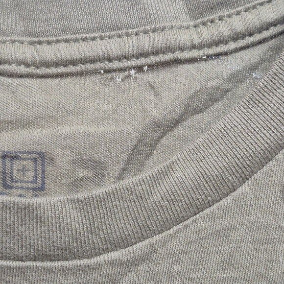 5.11 Tactical Mens 2XL Green Ukraine Flag Shield Graphic T-Shirt Olive Drab Read - Picture 7 of 7